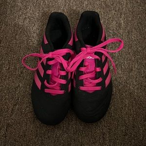 Kids soccer cleats size 12